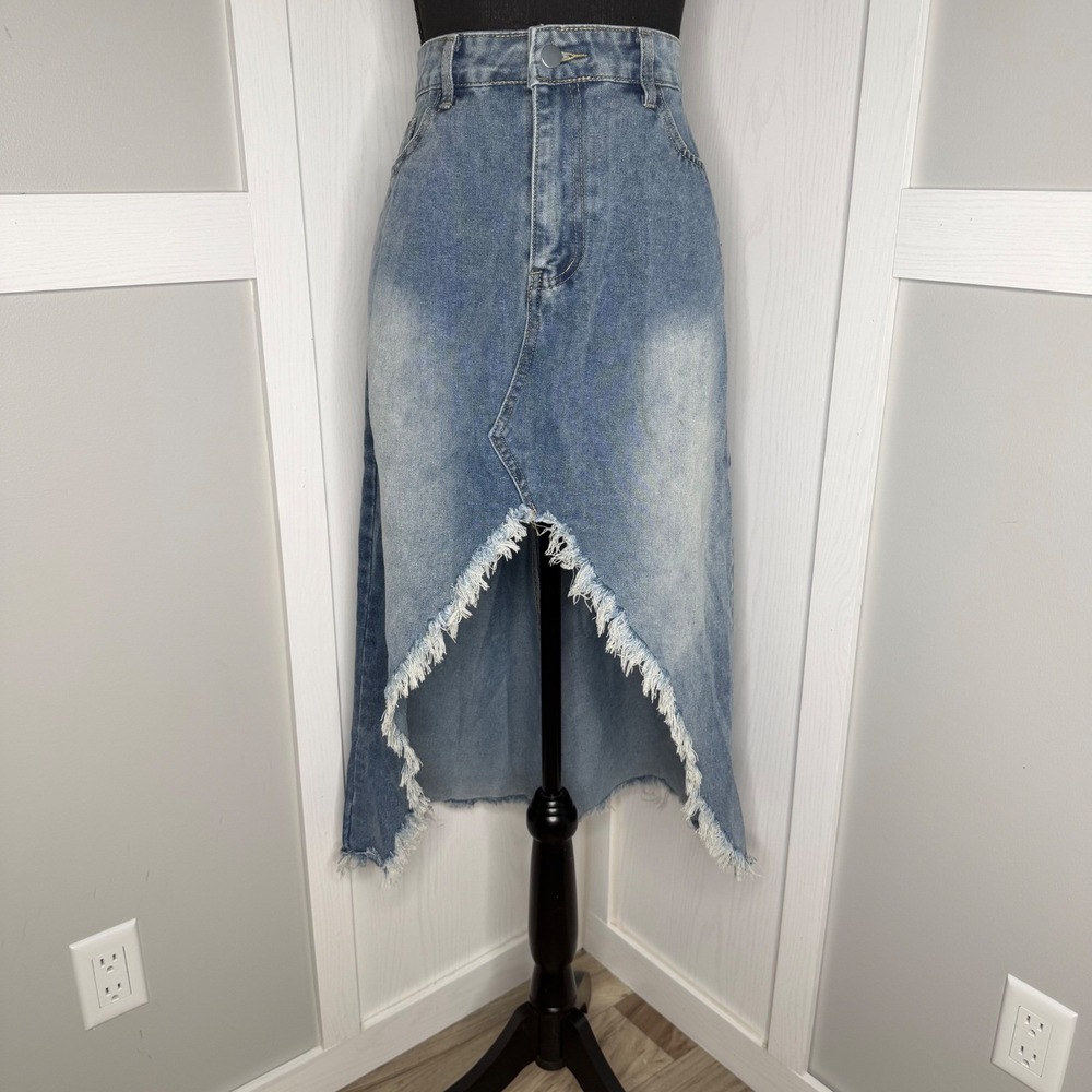 Fashion Denim High Low Skirt Women Size Large Blue Frayed Raw Hem Light Wash